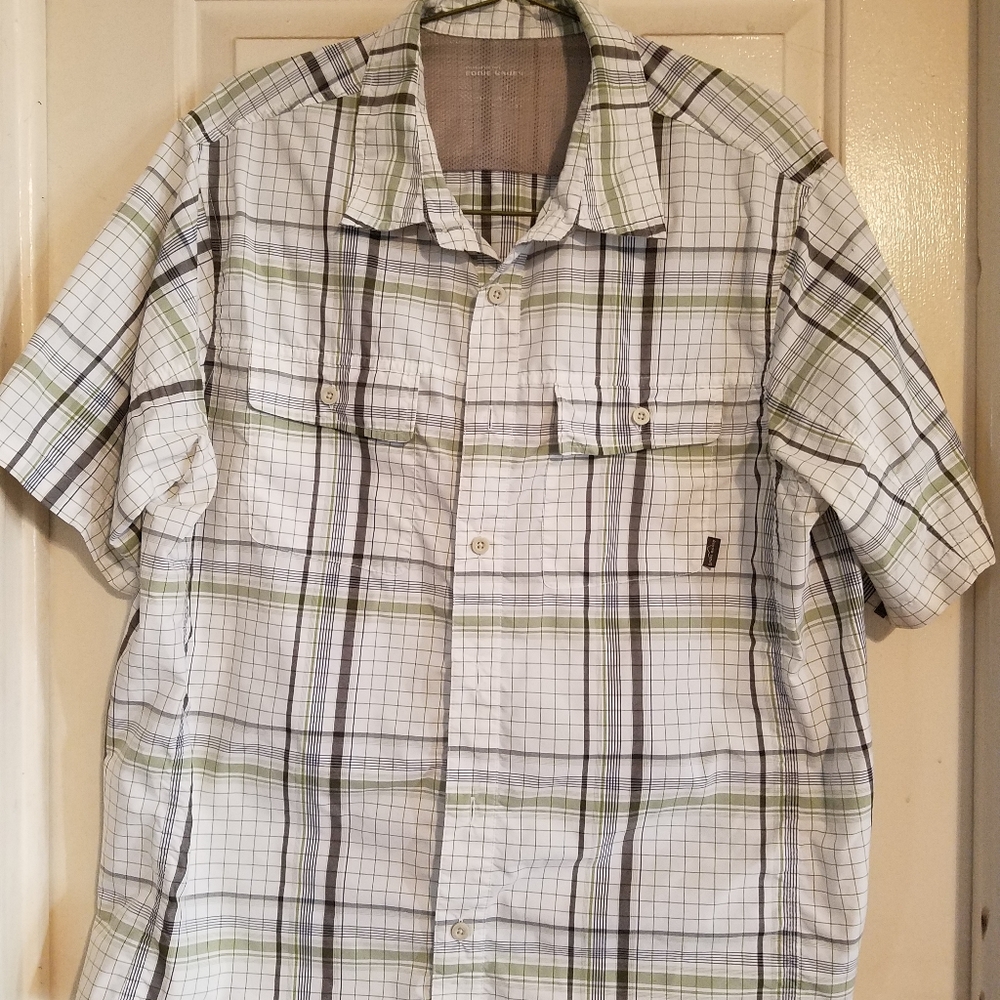Short sleeve shirt